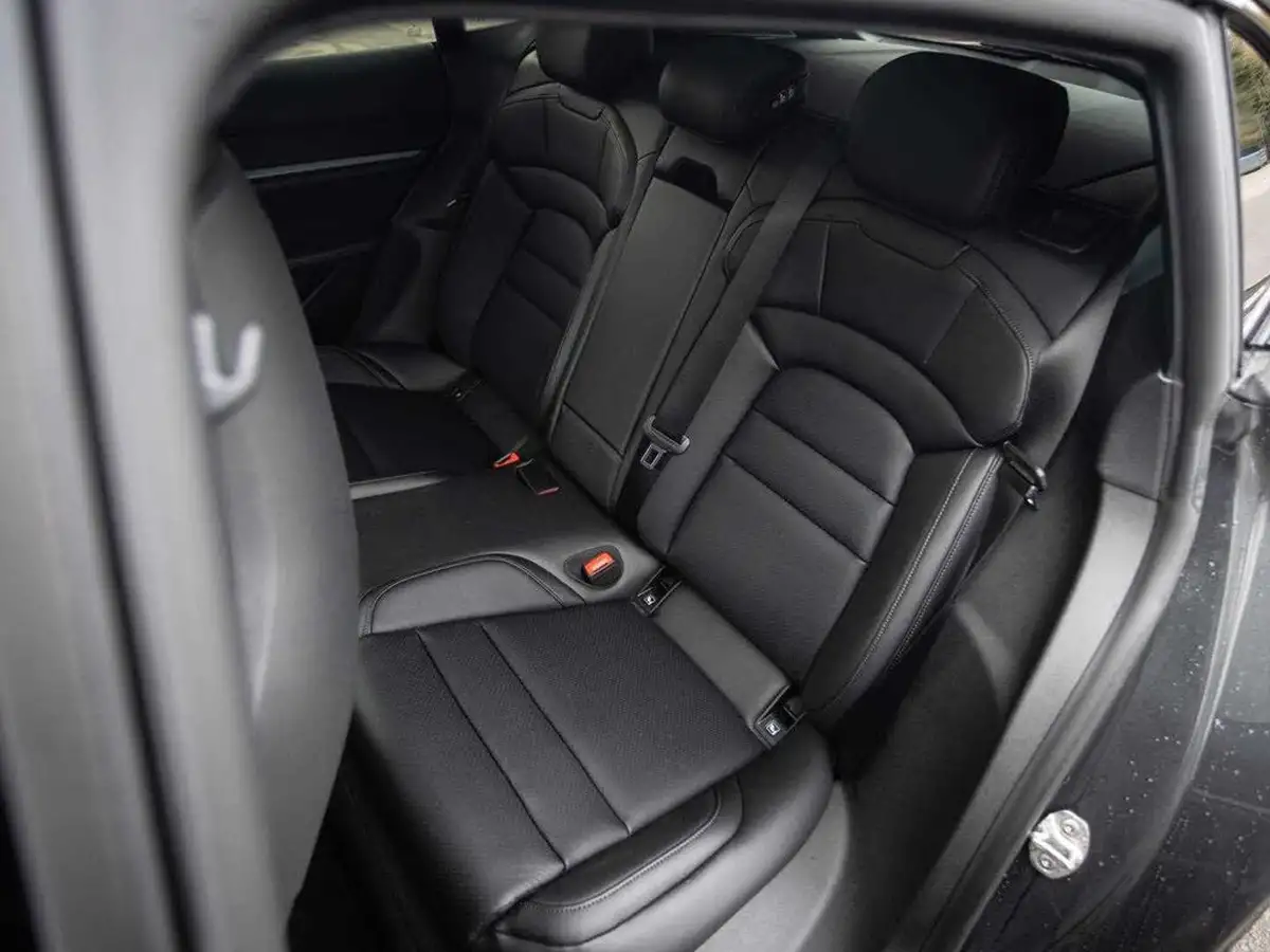 2024-porsche-taycan-e-4s-sport-turismo-544ps-big-15