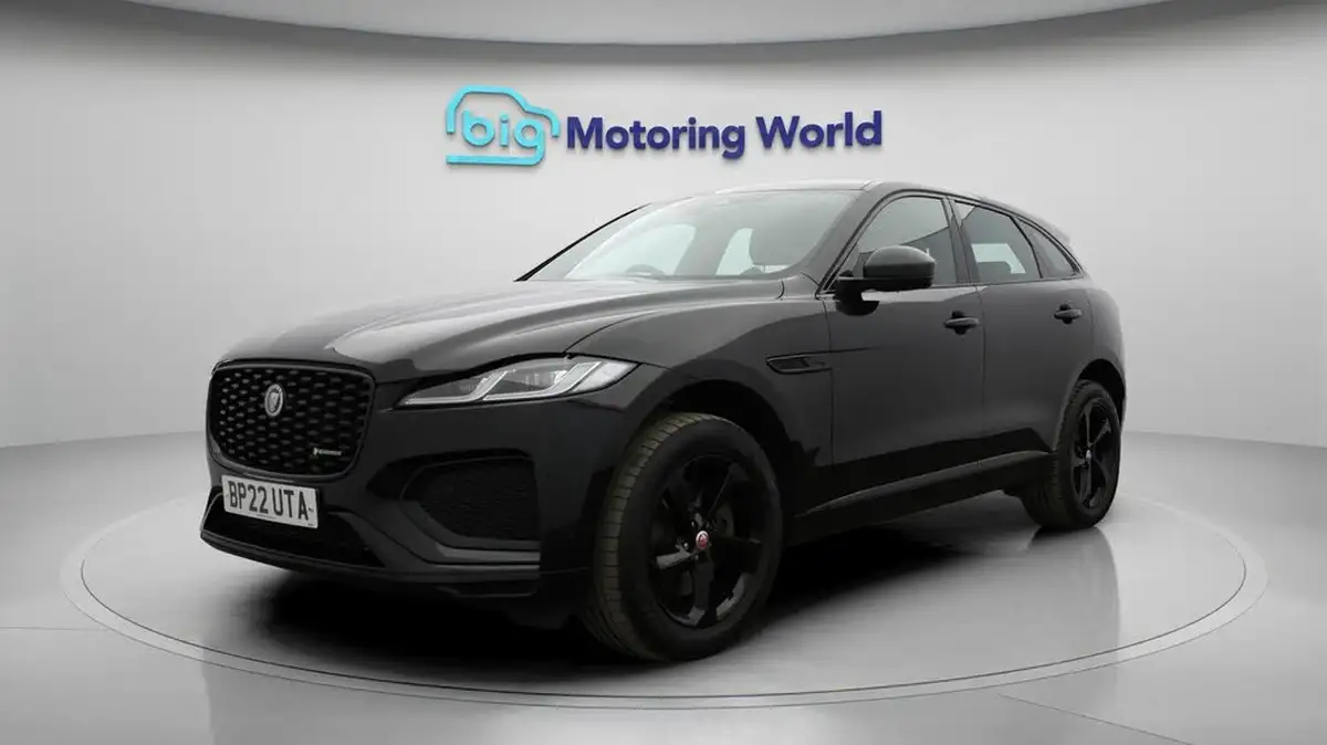 2022-jaguar-f-pace-20-d200-r-dynamic-s-big-3