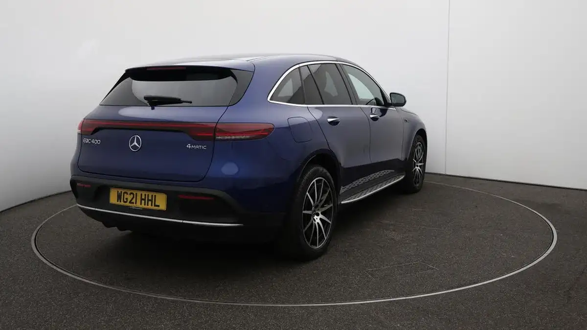 2021-mercedes-benz-eqc-e-eqc-400-amg-line-big-47