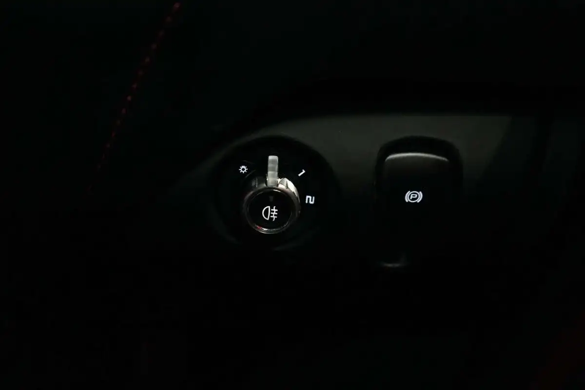 2019-mclaren-720s-40-luxury-big-37
