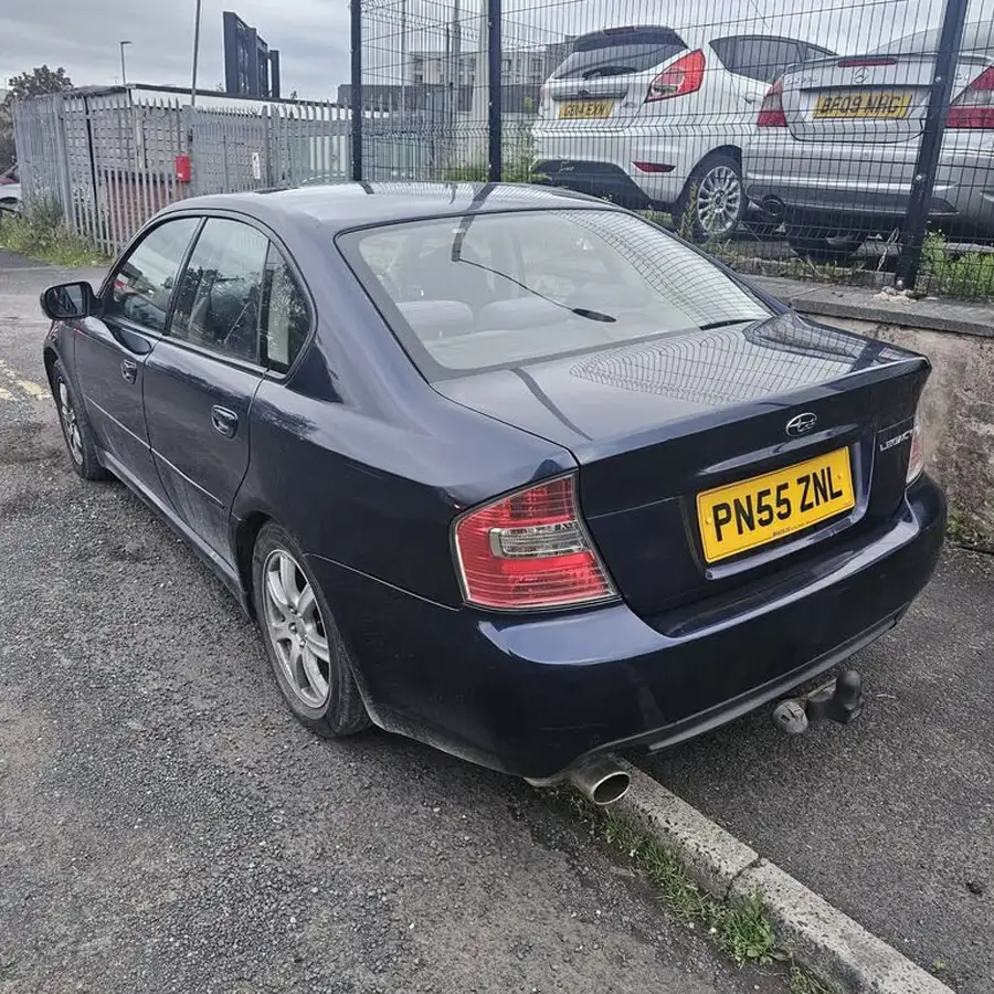 2005-subaru-legacy-20-saloon-4d-auto-big-3