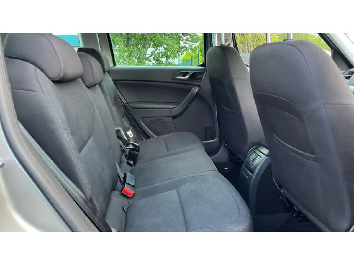 2016-skoda-yeti-12-tsi-se-dsg-big-15