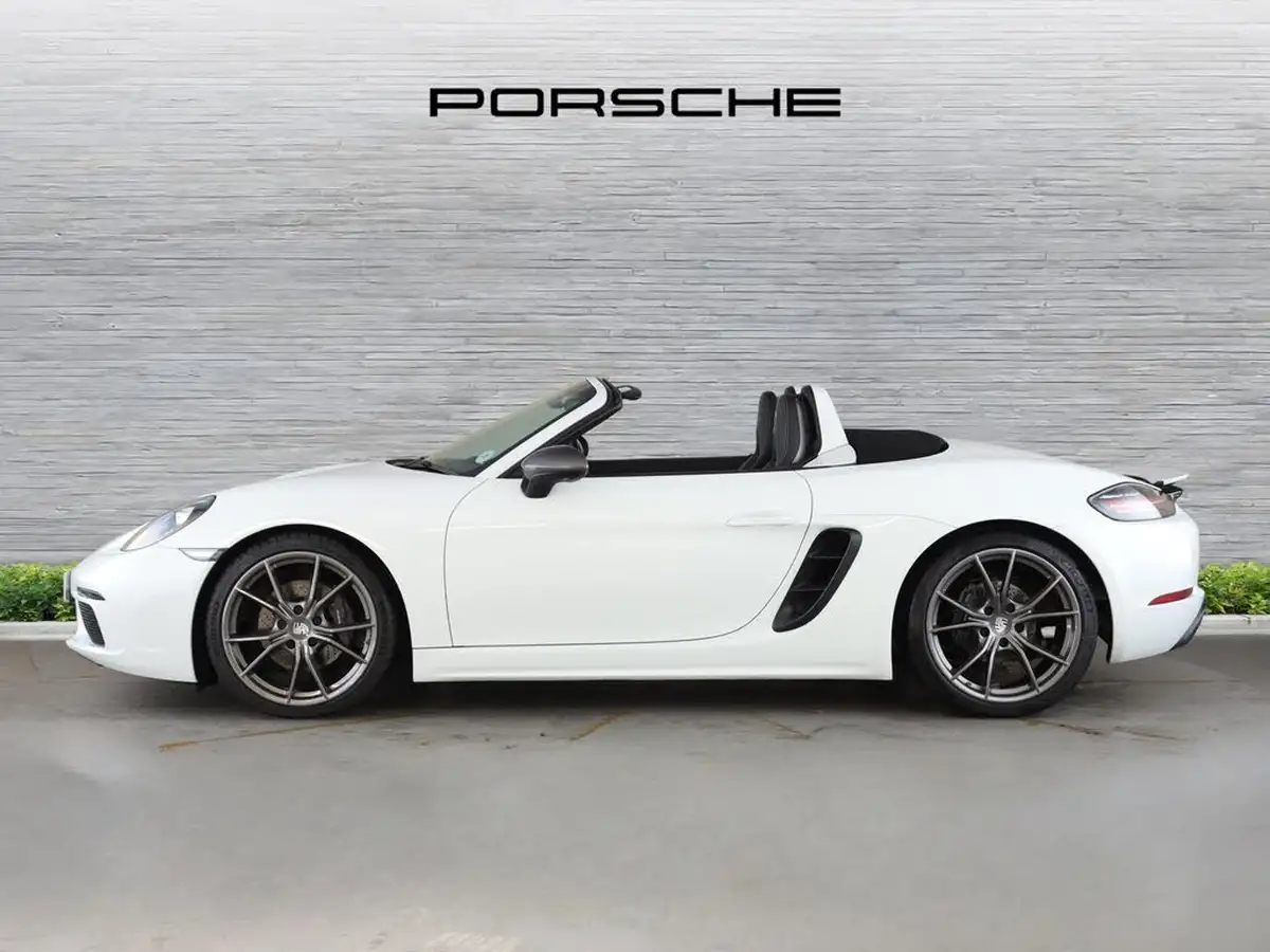 2020-porsche-boxster-718-20-boxster-t-pdk-big-3