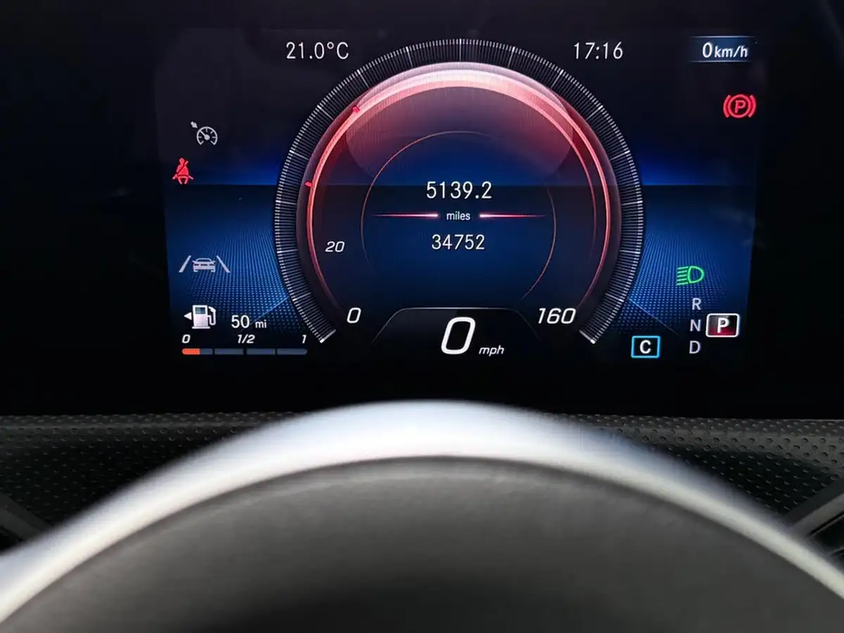 2019-mercedes-benz-a-class-15d-a180d-amg-line-executive-hatchback-5d-7g-dct-big-18