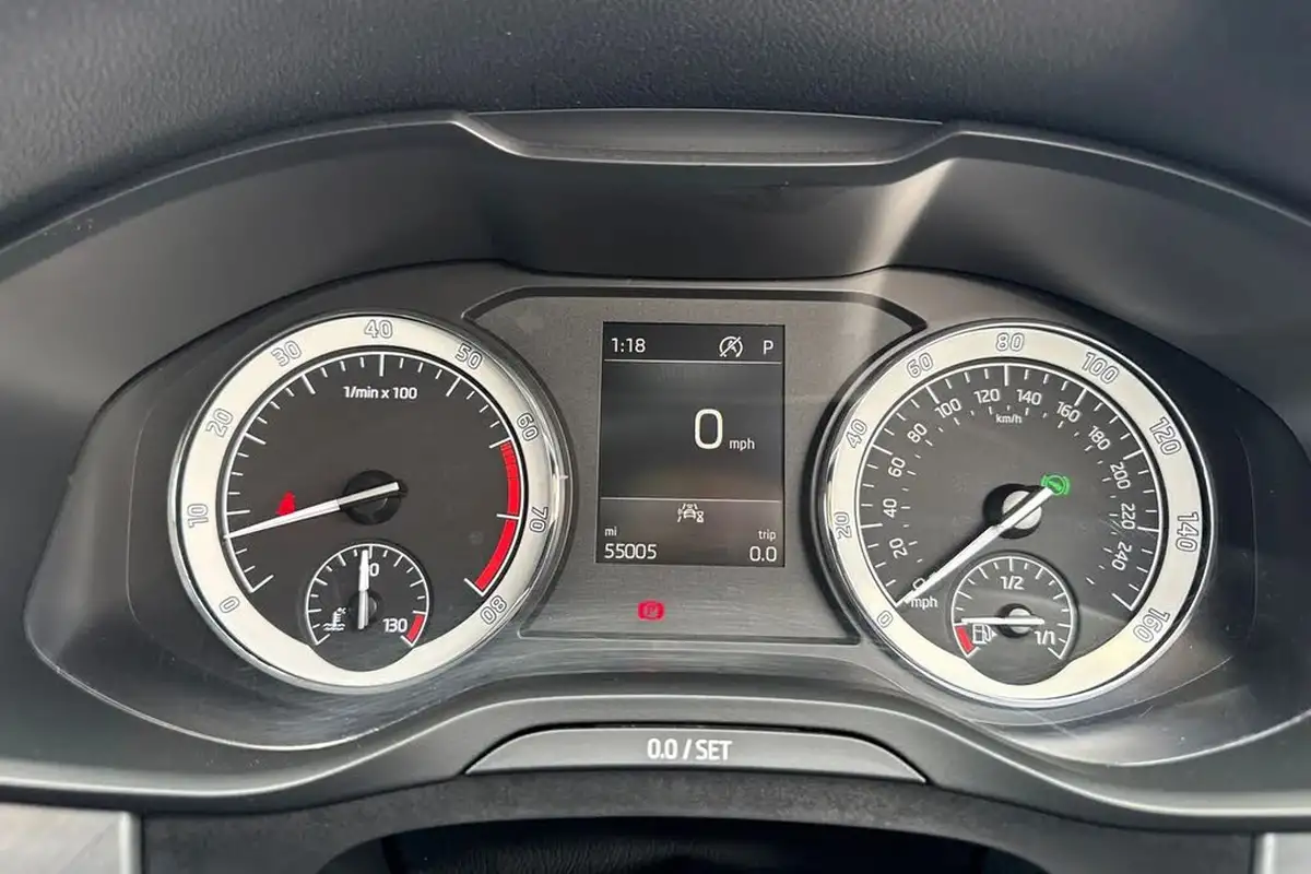 2022-skoda-kodiaq-15-tsi-se-5-dsg-big-45