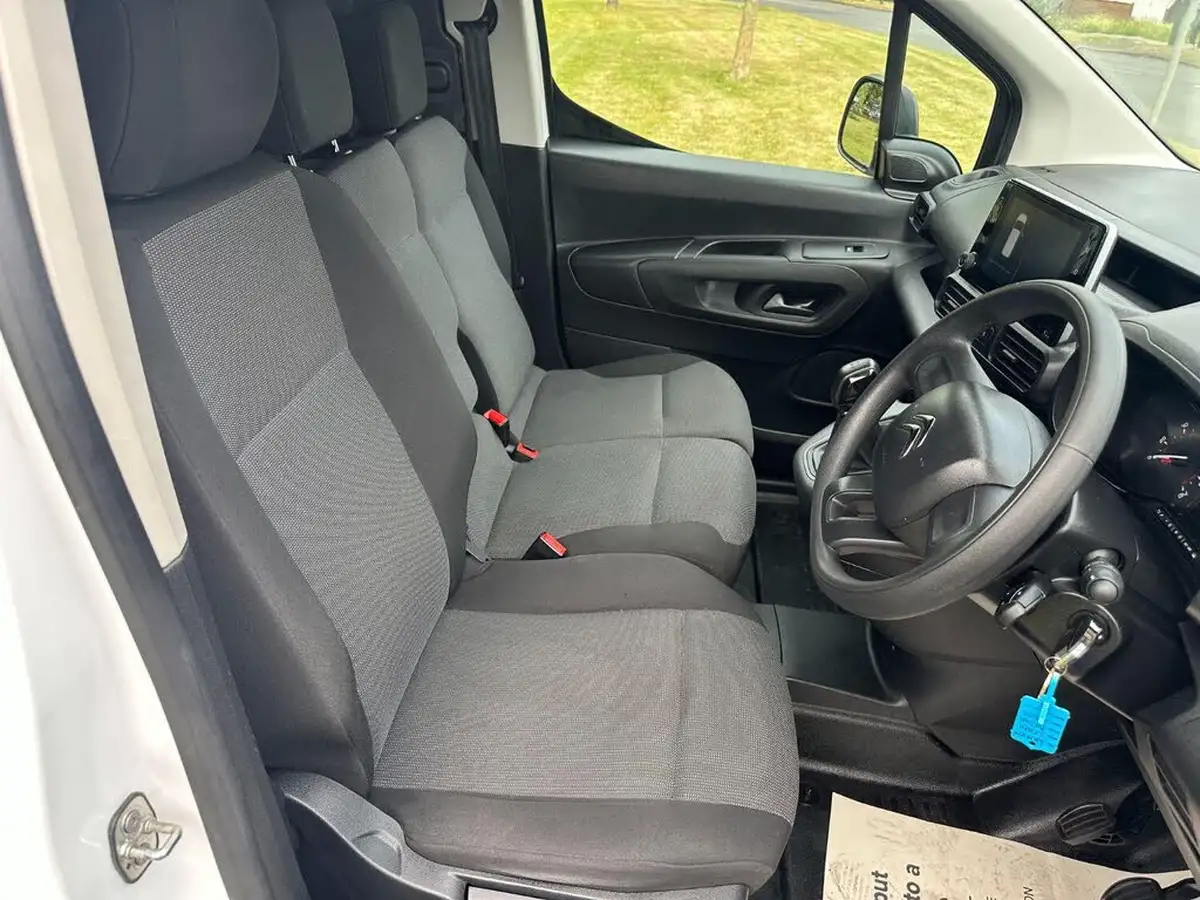 2020-citroen-berlingo-15bluehdi-650-enterprise-ss-big-13