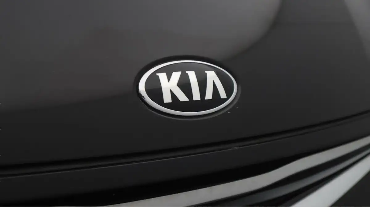 2018-kia-stonic-10-t-gdi-first-edition-big-23