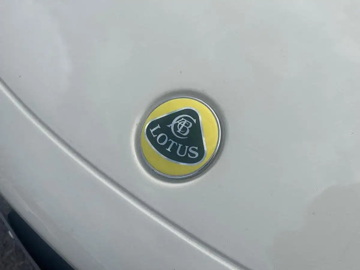 2014-lotus-elise-16-cr-big-36