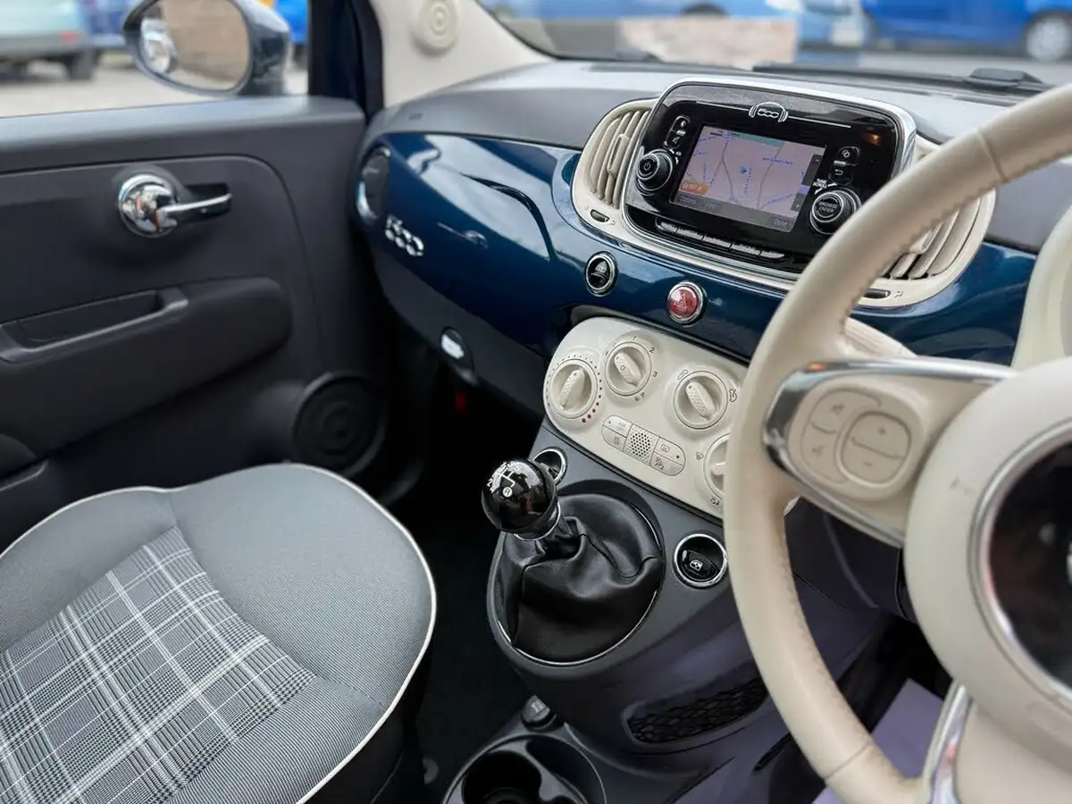 2016-fiat-500-12-lounge-big-29