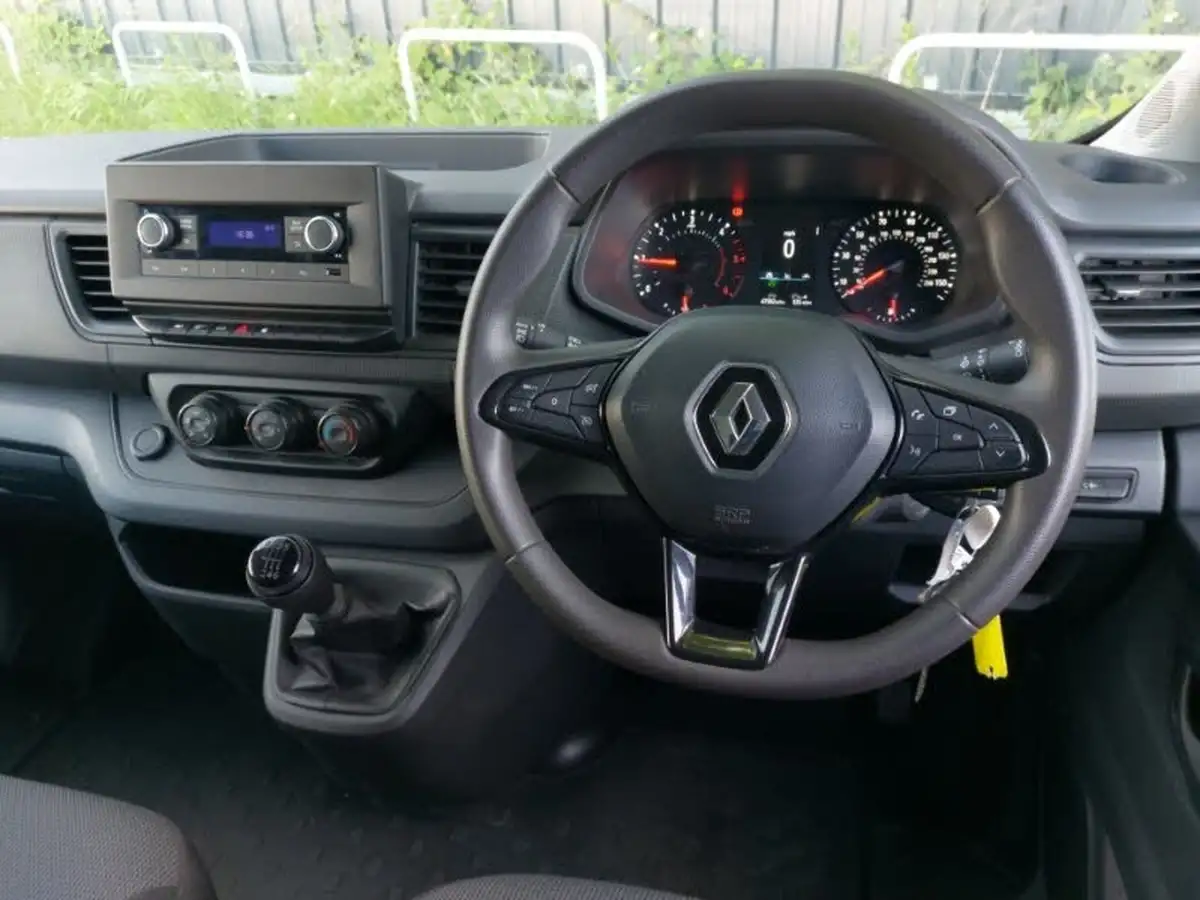 2022-renault-trafic-20dci-ll30-150-business-big-6