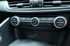 2017-alfa-romeo-giulia-20-veloce-small-62