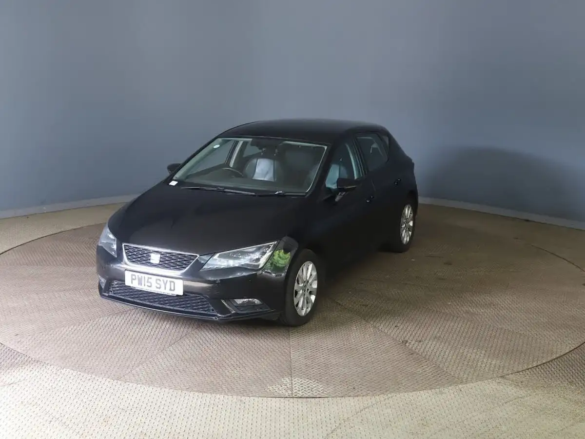 2015-seat-leon-16tdi-se-tech-pack-cr-105ps-hatchback-5d-big-2