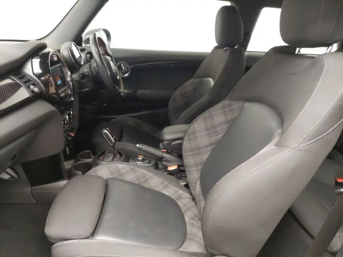 2019-mini-cooper-20-cooper-s-sport-189bhp-hatchback-3d-auto-big-4