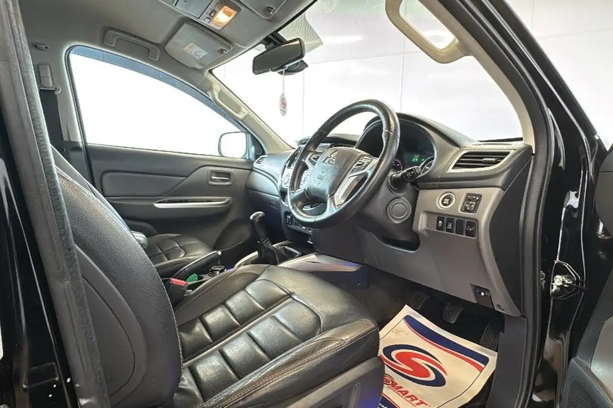 2019-mitsubishi-l200-24di-d-barbarian-eu6-big-15