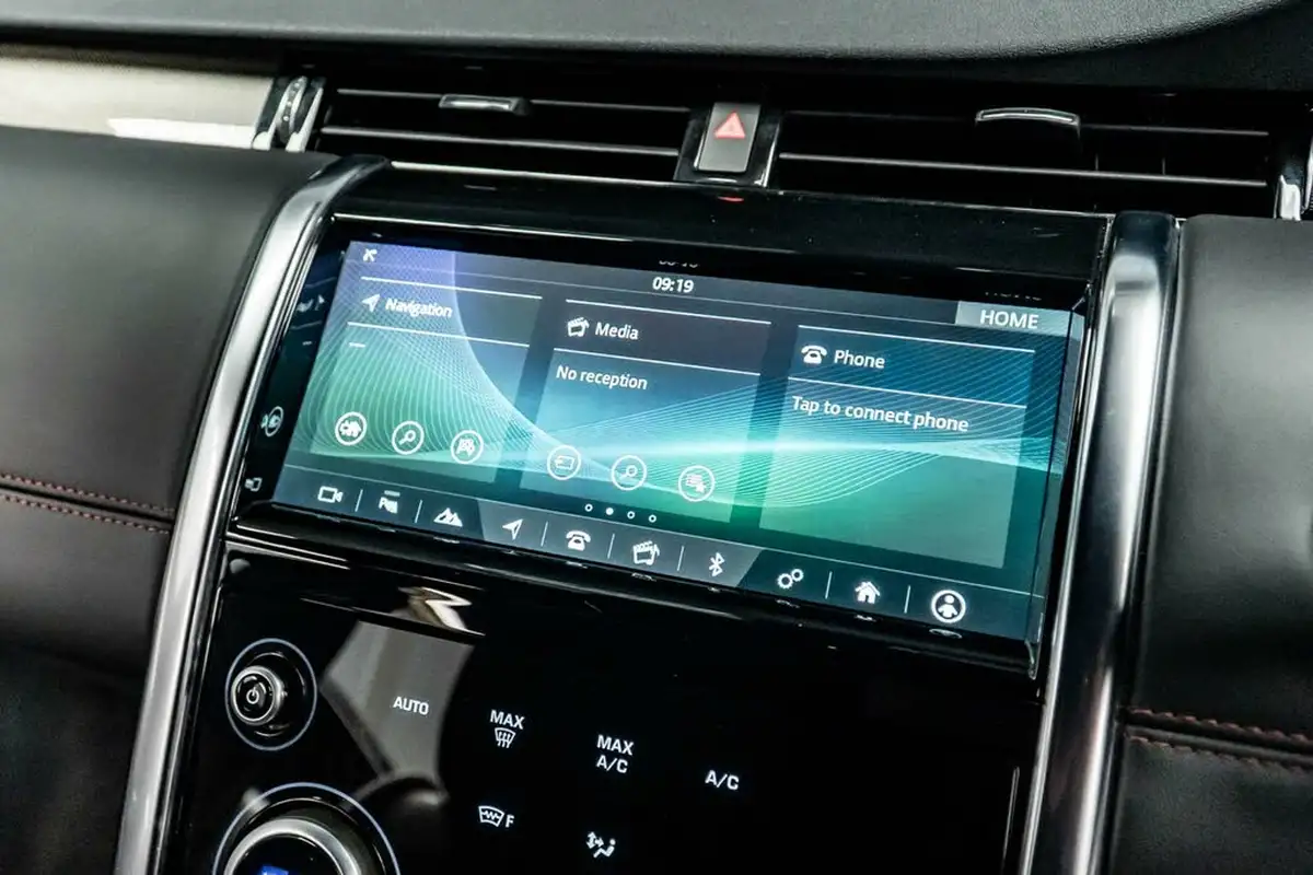 2020-land-rover-discovery-sport-20-d180-r-dynamic-hse-big-36