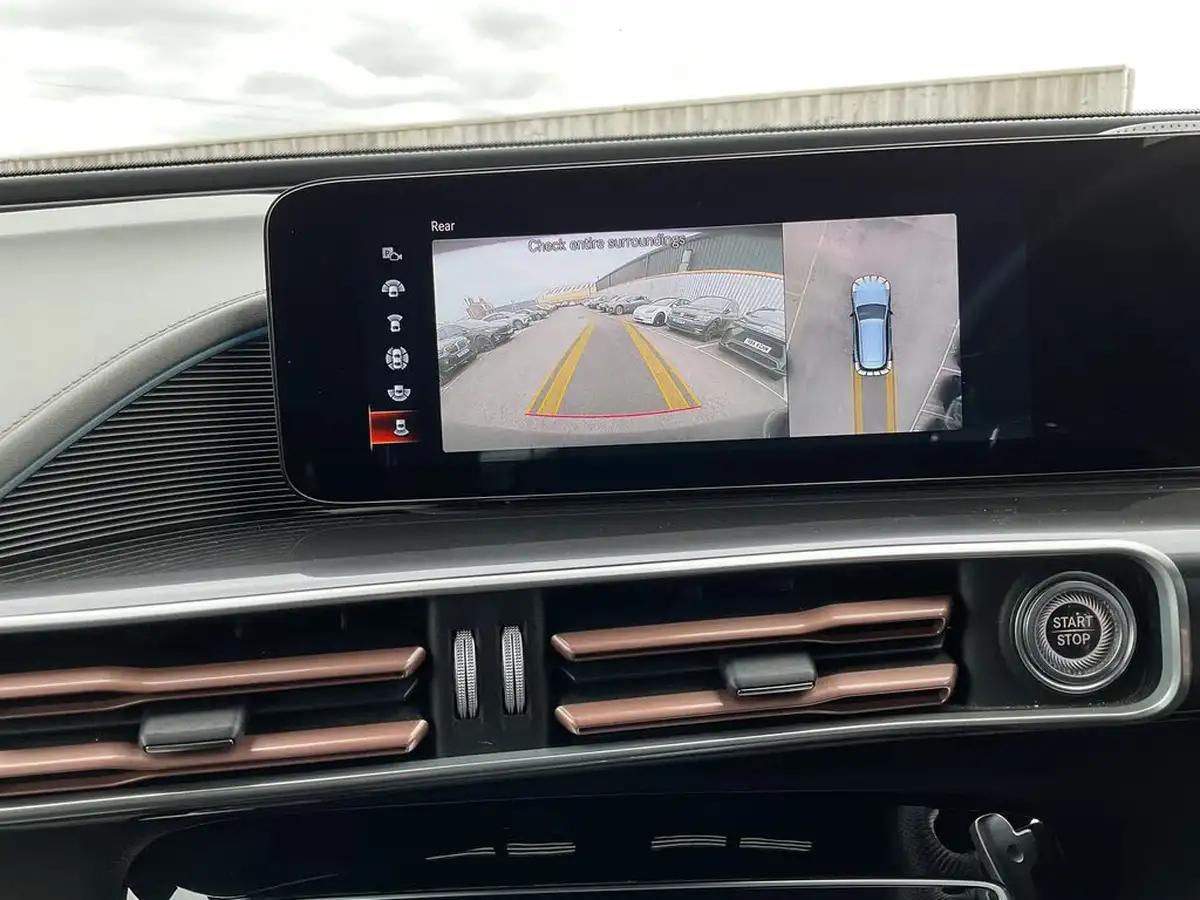 2022-mercedes-benz-eqc-e-eqc-400-amg-line-premium-plus-big-23