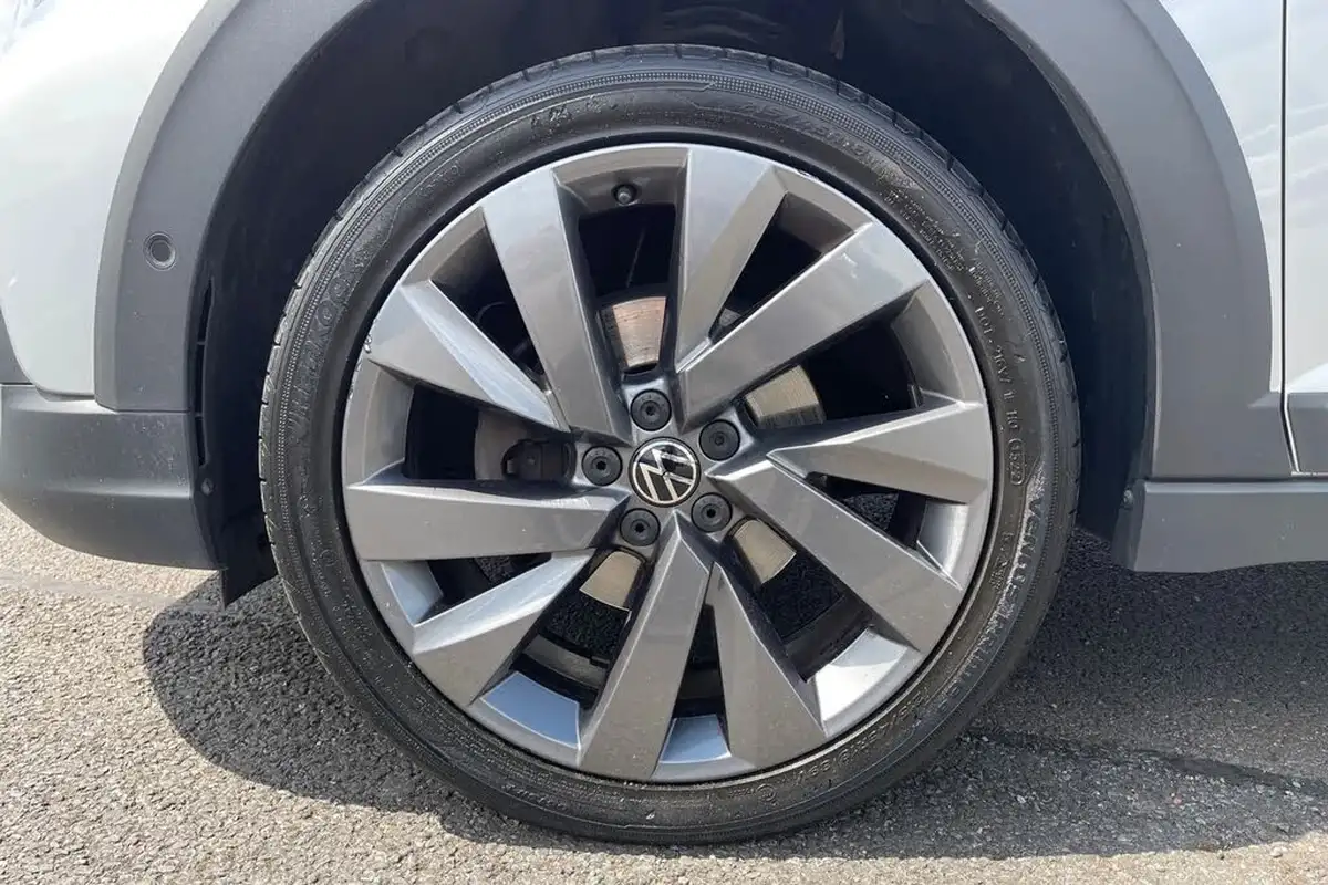 2023-volkswagen-taigo-10-tsi-style-dsg-big-12