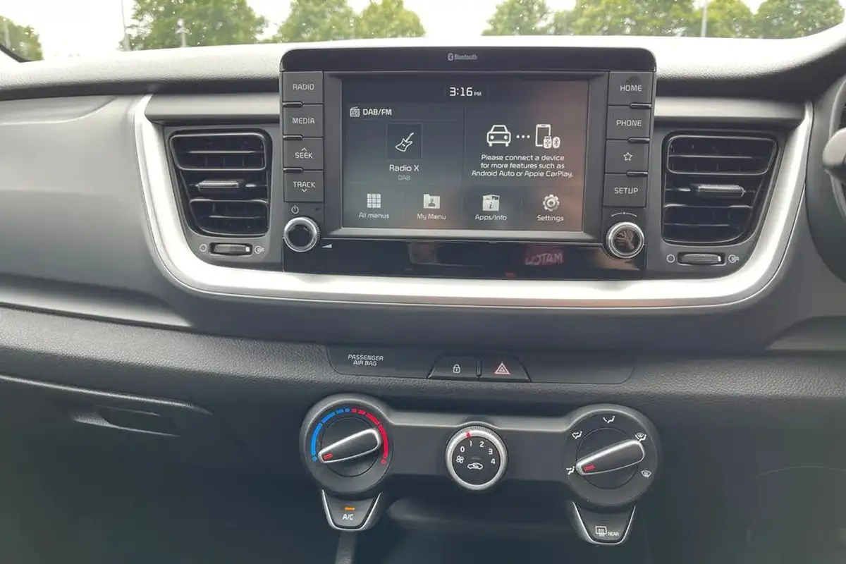 2019-kia-stonic-10-t-gdi-2-big-39