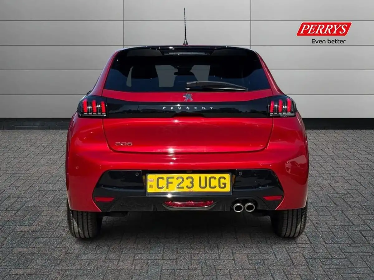 2023-peugeot-208-12-puretech-allure-premium-130ps-eat8-big-4