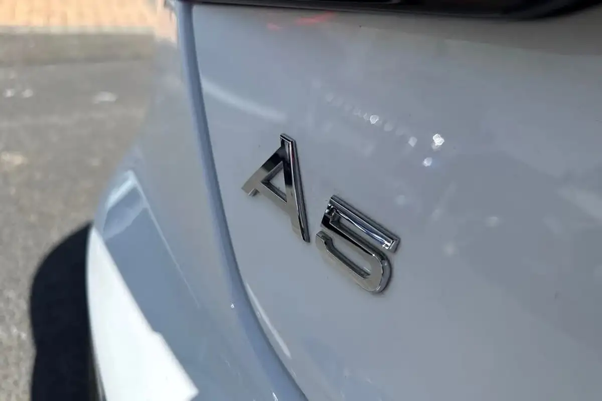 2023-audi-a5-20-35-tfsi-sportback-5d-big-31