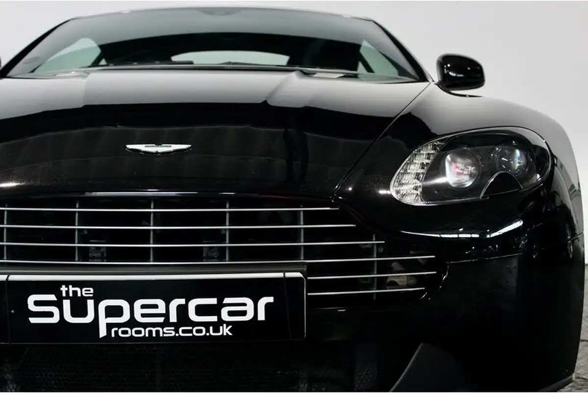 2015-aston-martin-vantage-47-v8-vantage-coupe-sportshift-big-29