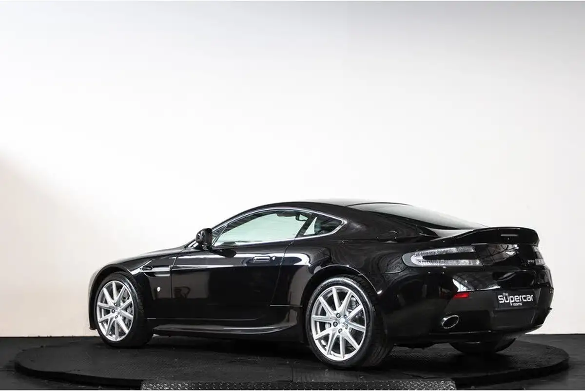 2015-aston-martin-vantage-47-v8-vantage-coupe-sportshift-big-5