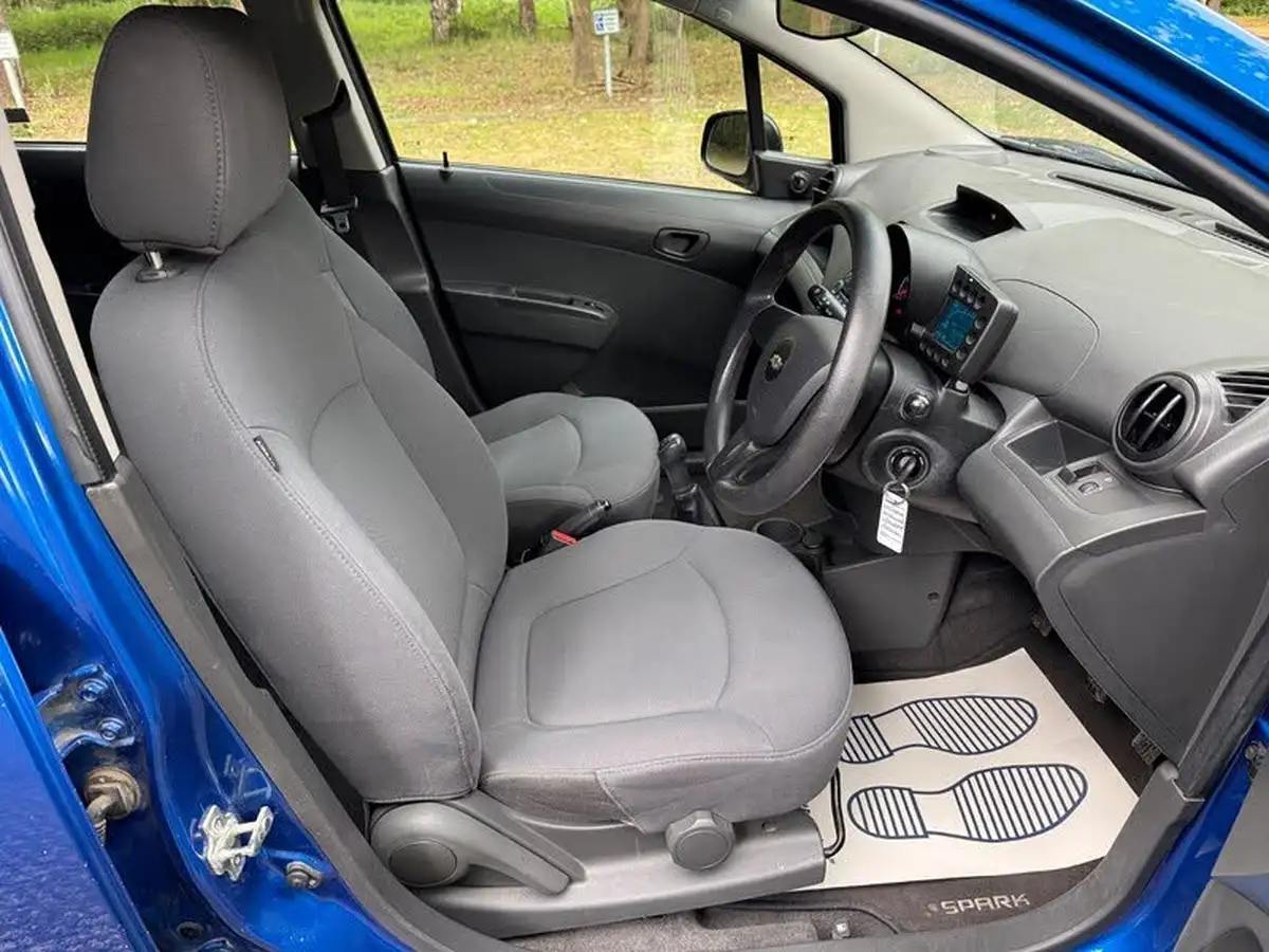 2011-chevrolet-spark-10-big-14