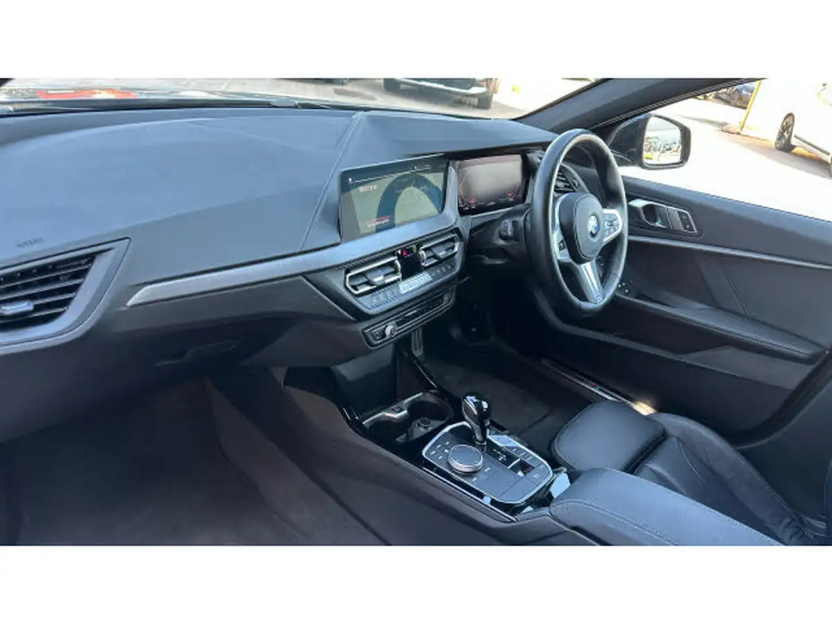 2023-bmw-1-series-15-118i-m-sport-lcp-dct-big-6