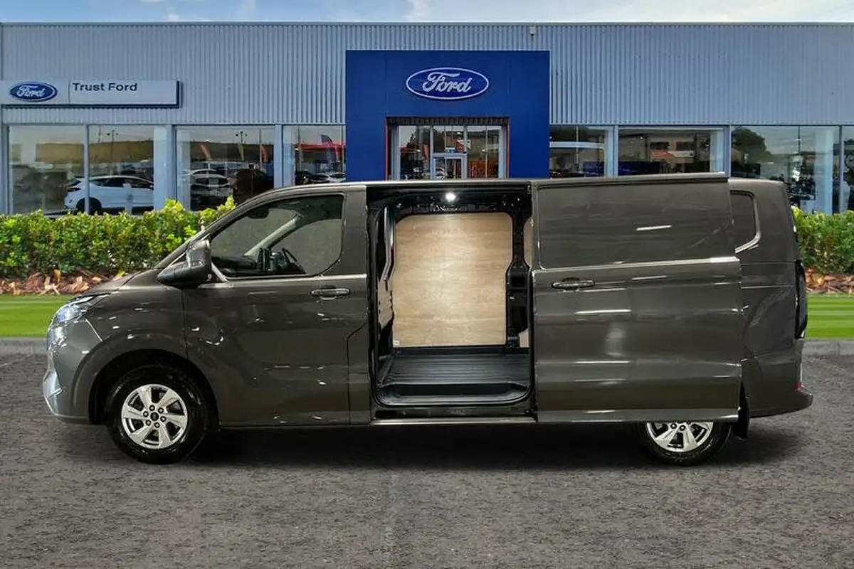 2023-ford-transit-custom-20tdci-300-l2h1-limited-136pseu6e-panel-van-1996cc-auto-big-4