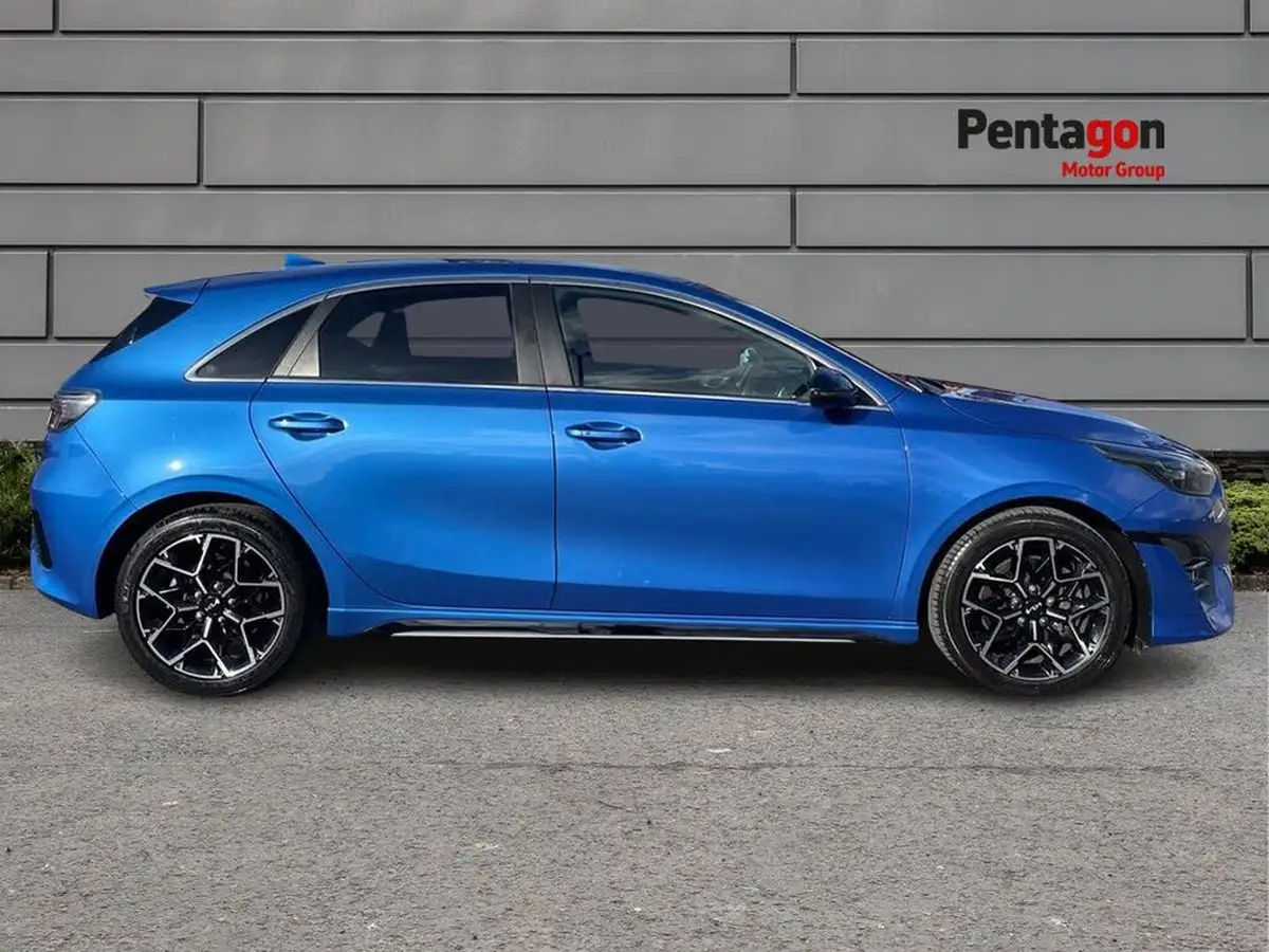 2022-kia-ceed-15-t-gdi-gt-line-big-13