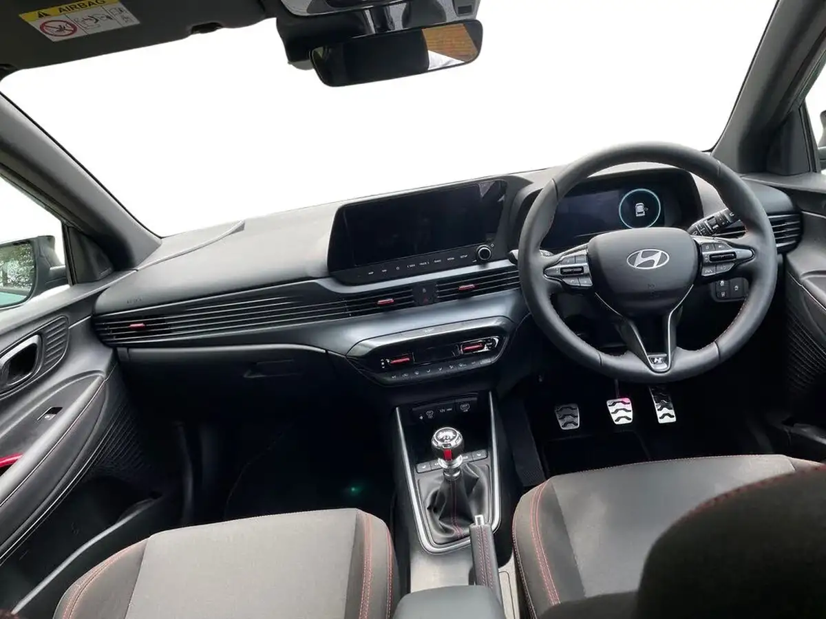 2025-hyundai-i20-10-t-gdi-n-line-s-big-12