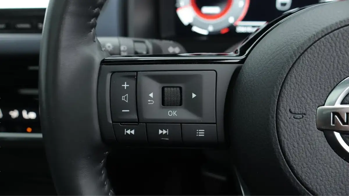 2022-nissan-qashqai-13-dig-t-tekna-158ps-big-23