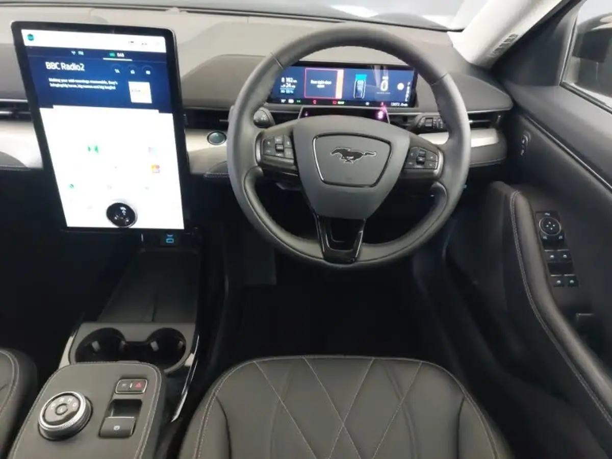 2023-ford-mustang-mach-e-e-standard-range-big-6