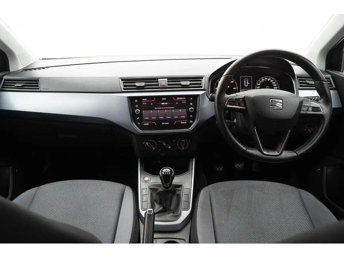 2019-seat-arona-16tdi-se-technology-lux-115ps-ss-big-30