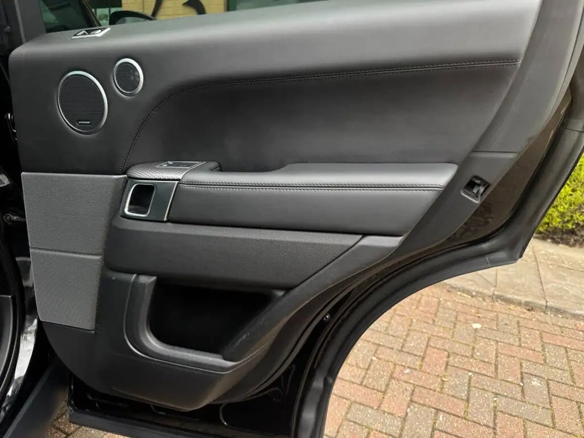 2021-land-rover-range-rover-sport-30-p400-hst-big-8