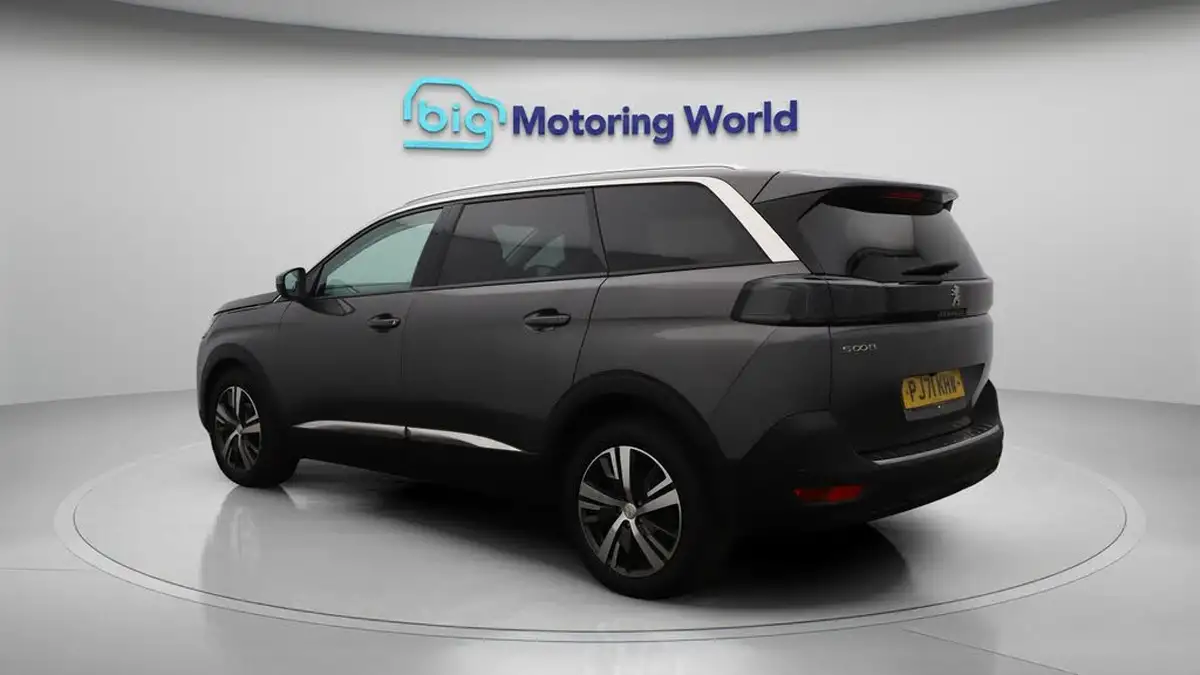 2021-peugeot-5008-suv-12-puretech-allure-premium-big-5