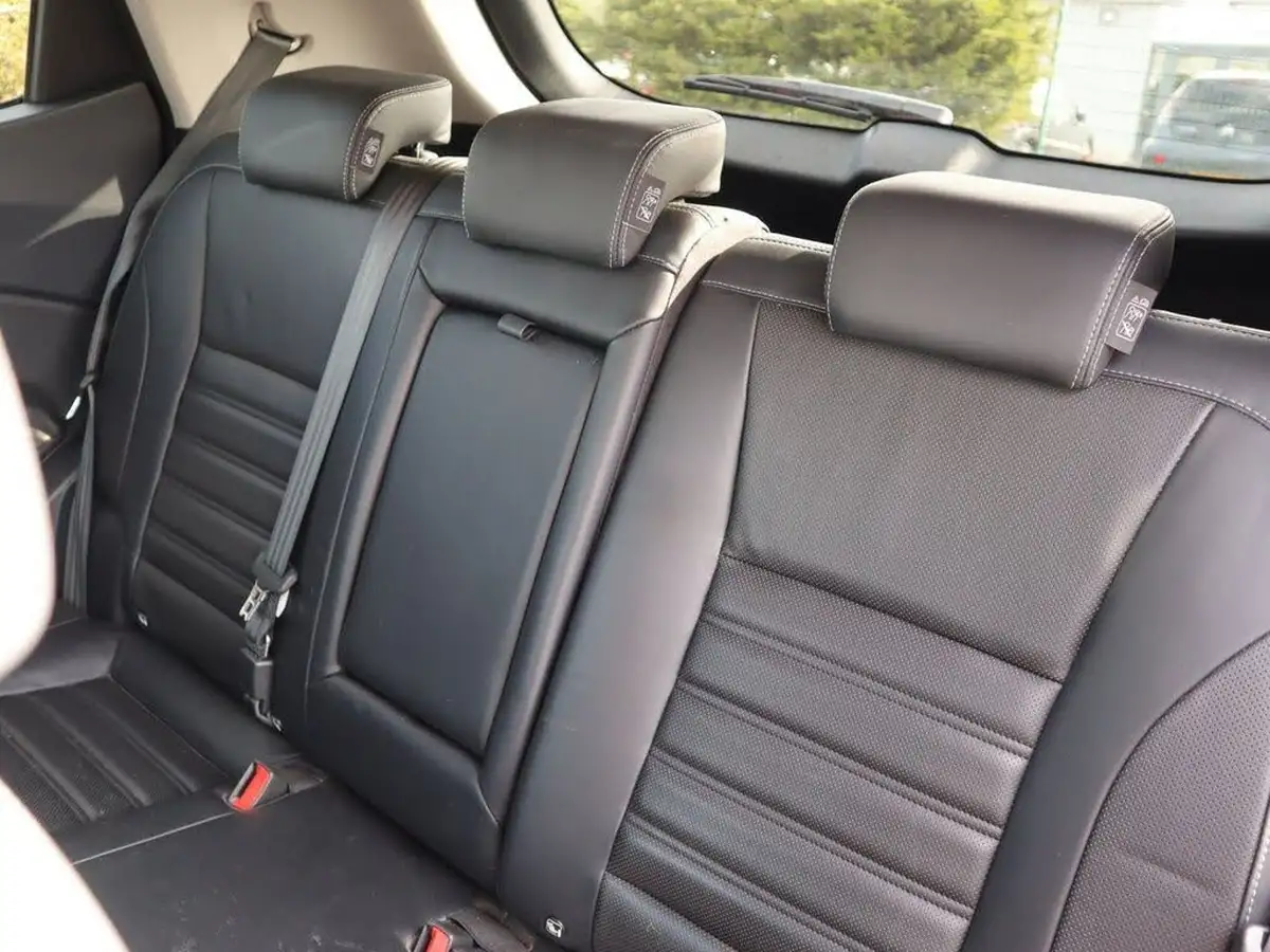 2017-kgm-ssangyong-tivoli-16-elx-big-25