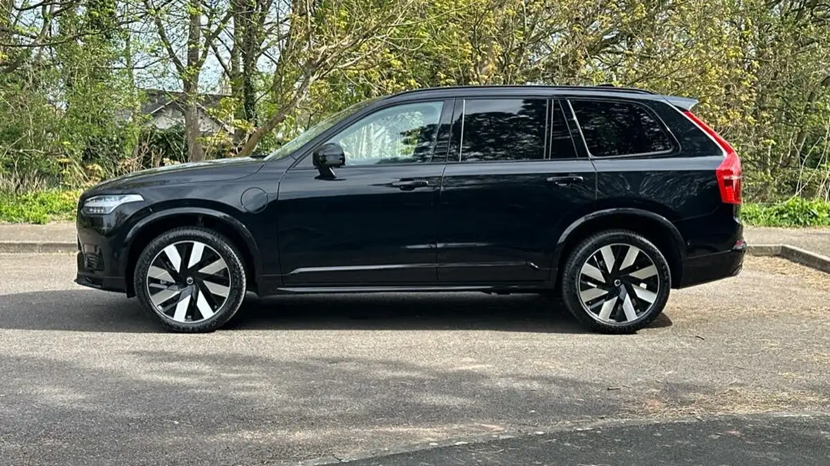 2024-volvo-xc90-20-t8-plus-big-7