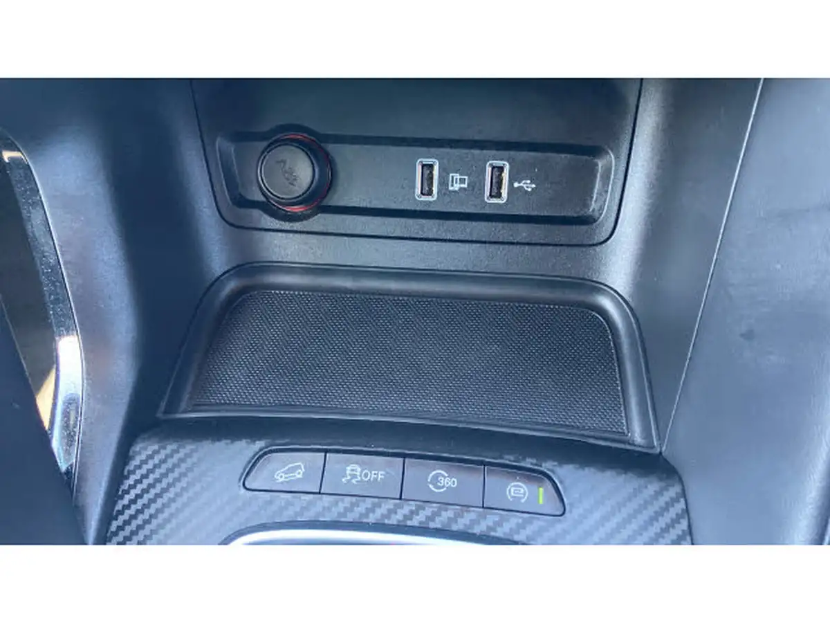 2024-mg-zs-suv-15-vti-tech-exclusive-big-36