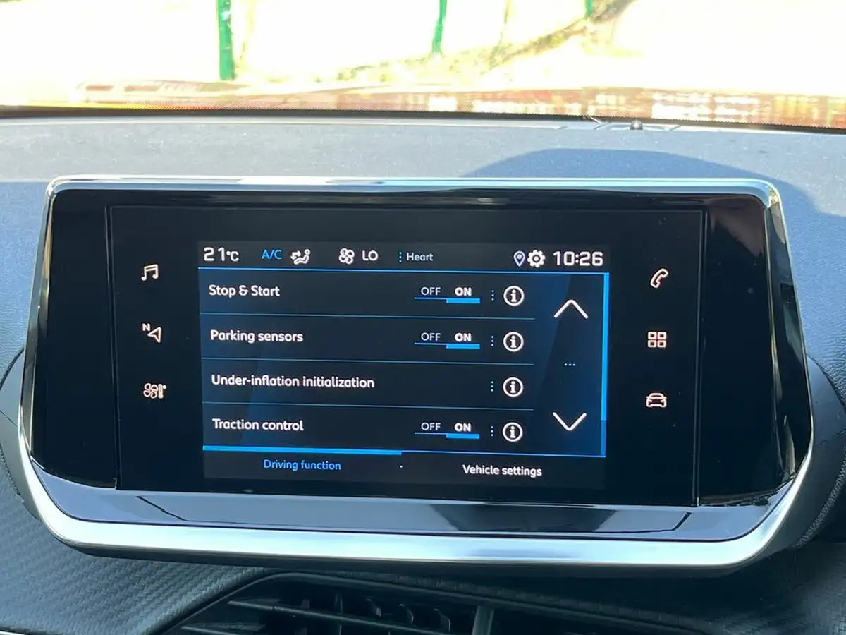 2022-peugeot-2008-suv-12-puretech-allure-premium-100bhp-big-22