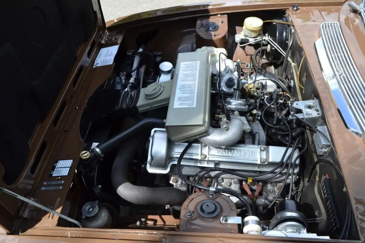 1975-triumph-stag-30-auto-big-54