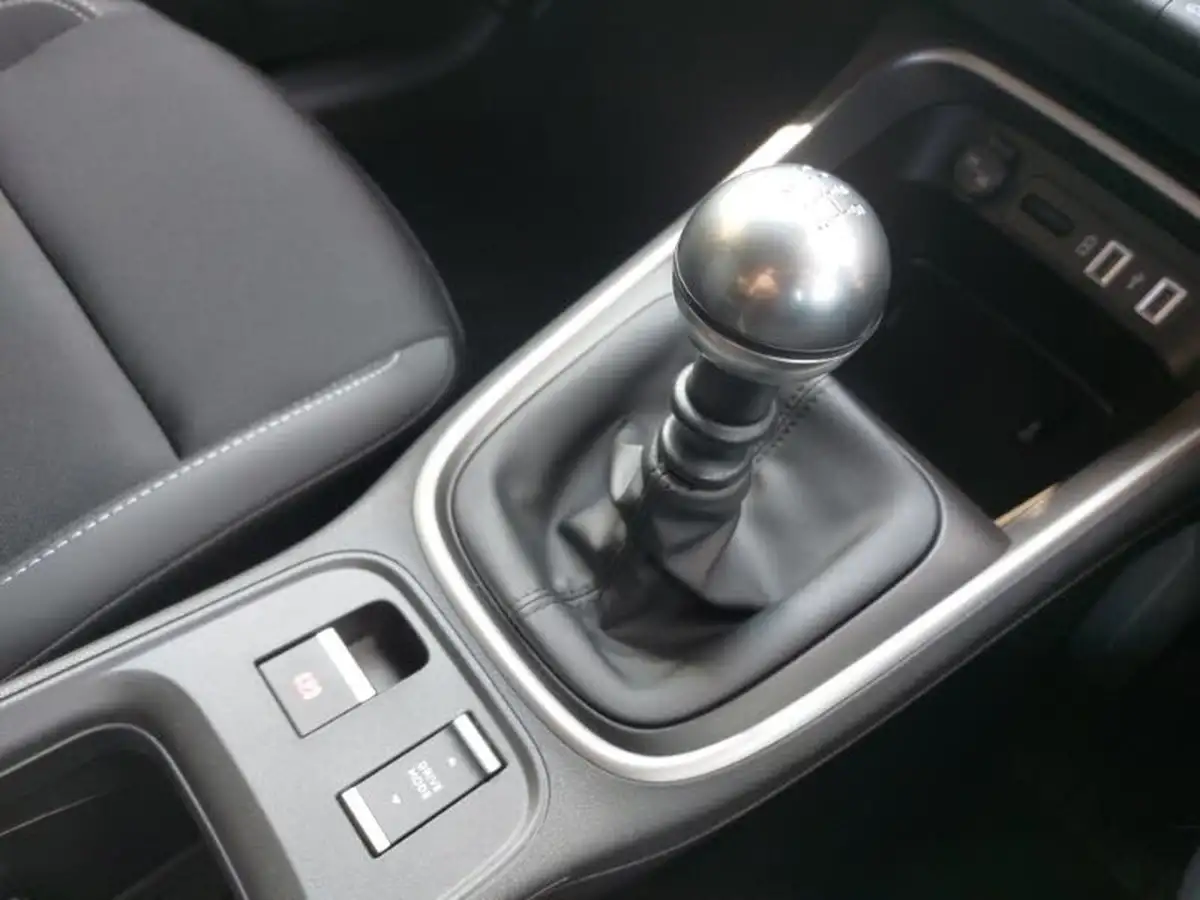 2025-jeep-avenger-12-gse-summit-big-15