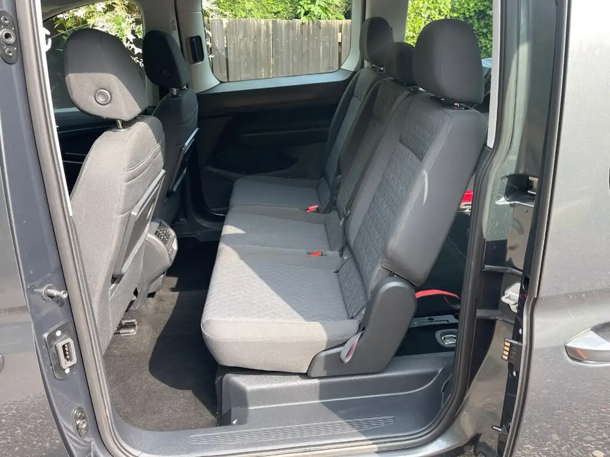 2023-volkswagen-caddy-15-tsi-maxi-life-big-7