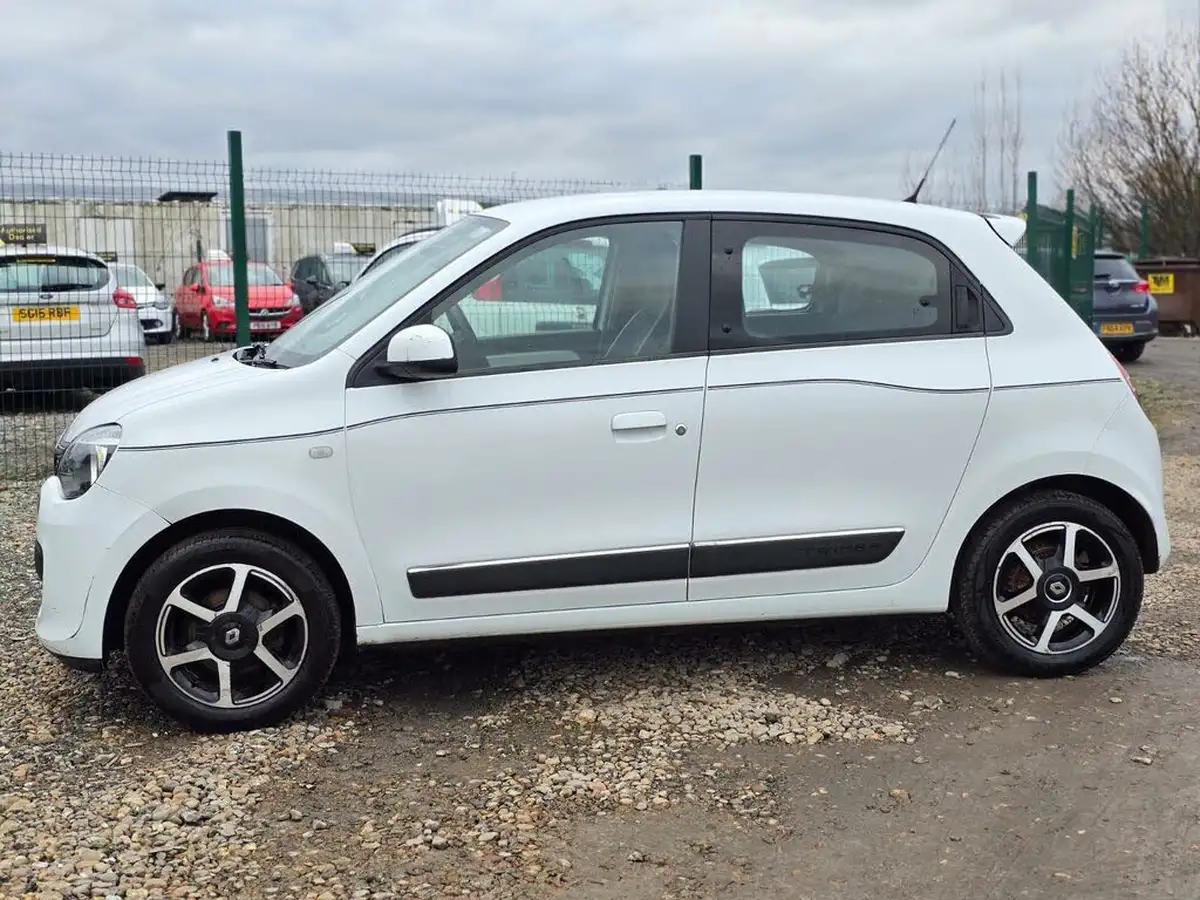2016-renault-twingo-10-sce-dynamique-big-11