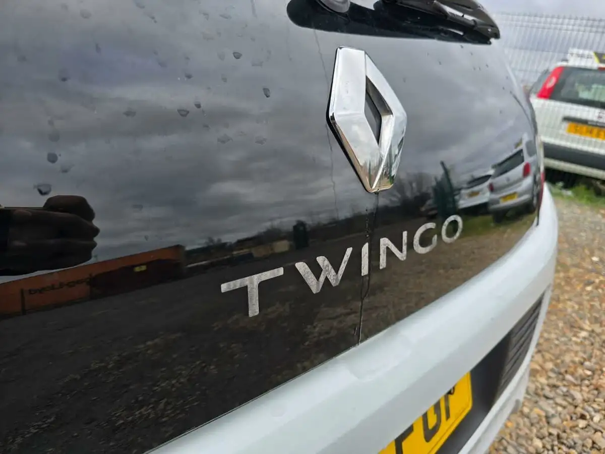 2016-renault-twingo-10-sce-dynamique-big-59