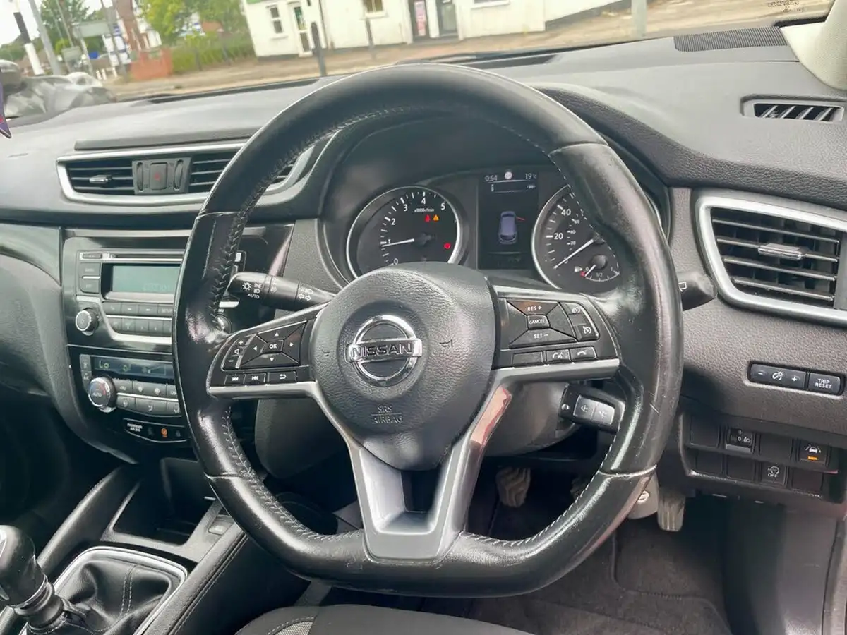 2018-nissan-qashqai-12-dig-t-acenta-big-65
