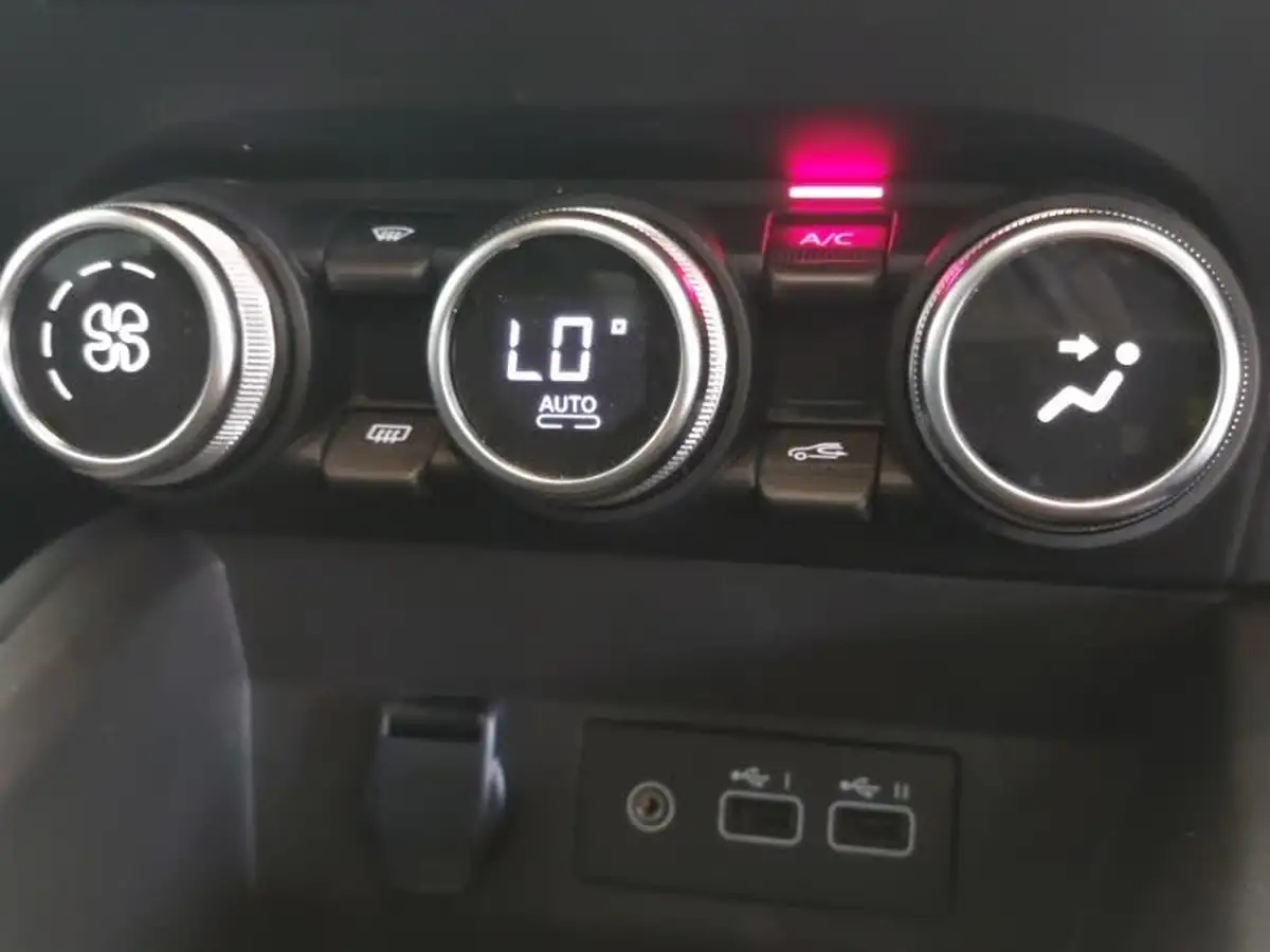 2023-renault-clio-10-tce-evolution-big-14