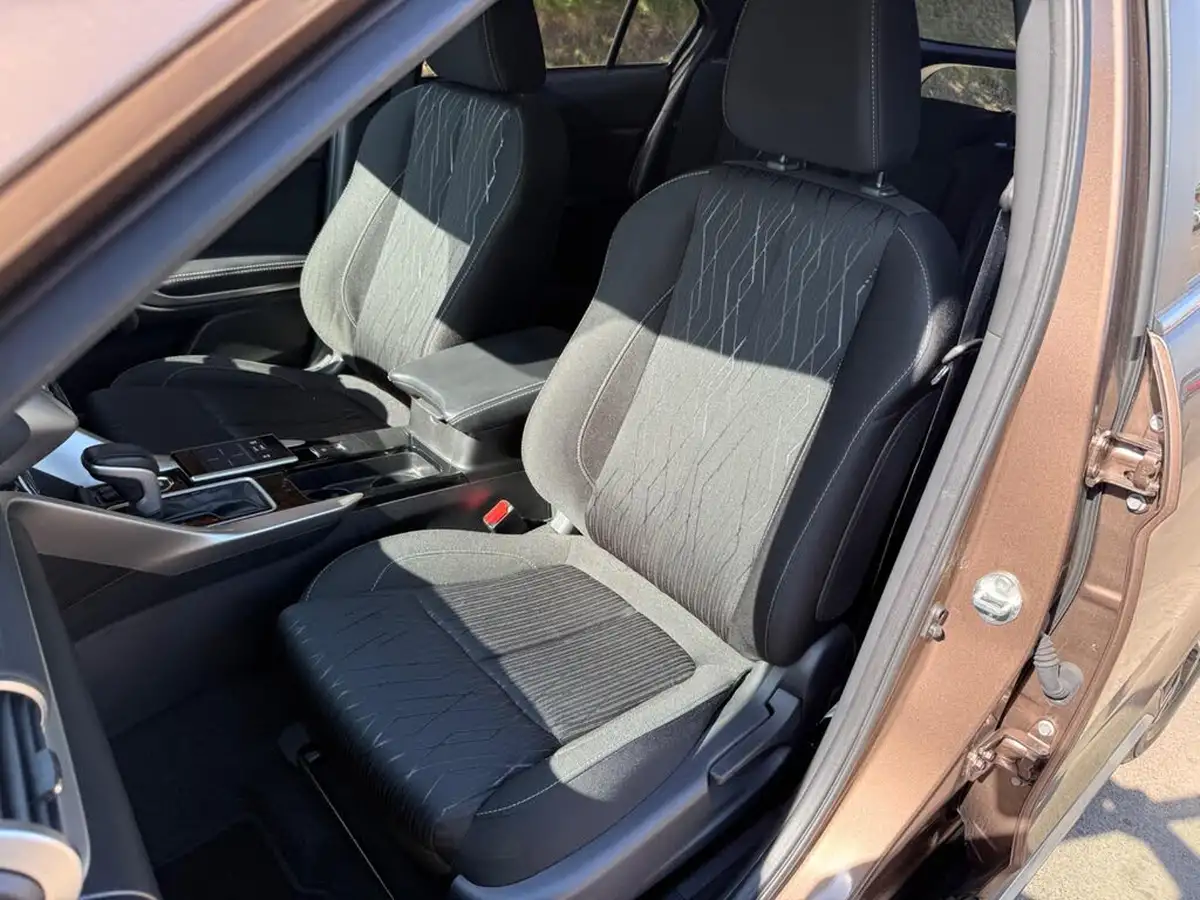 2021-mitsubishi-eclipse-cross-15-3-4wd-auto-big-18