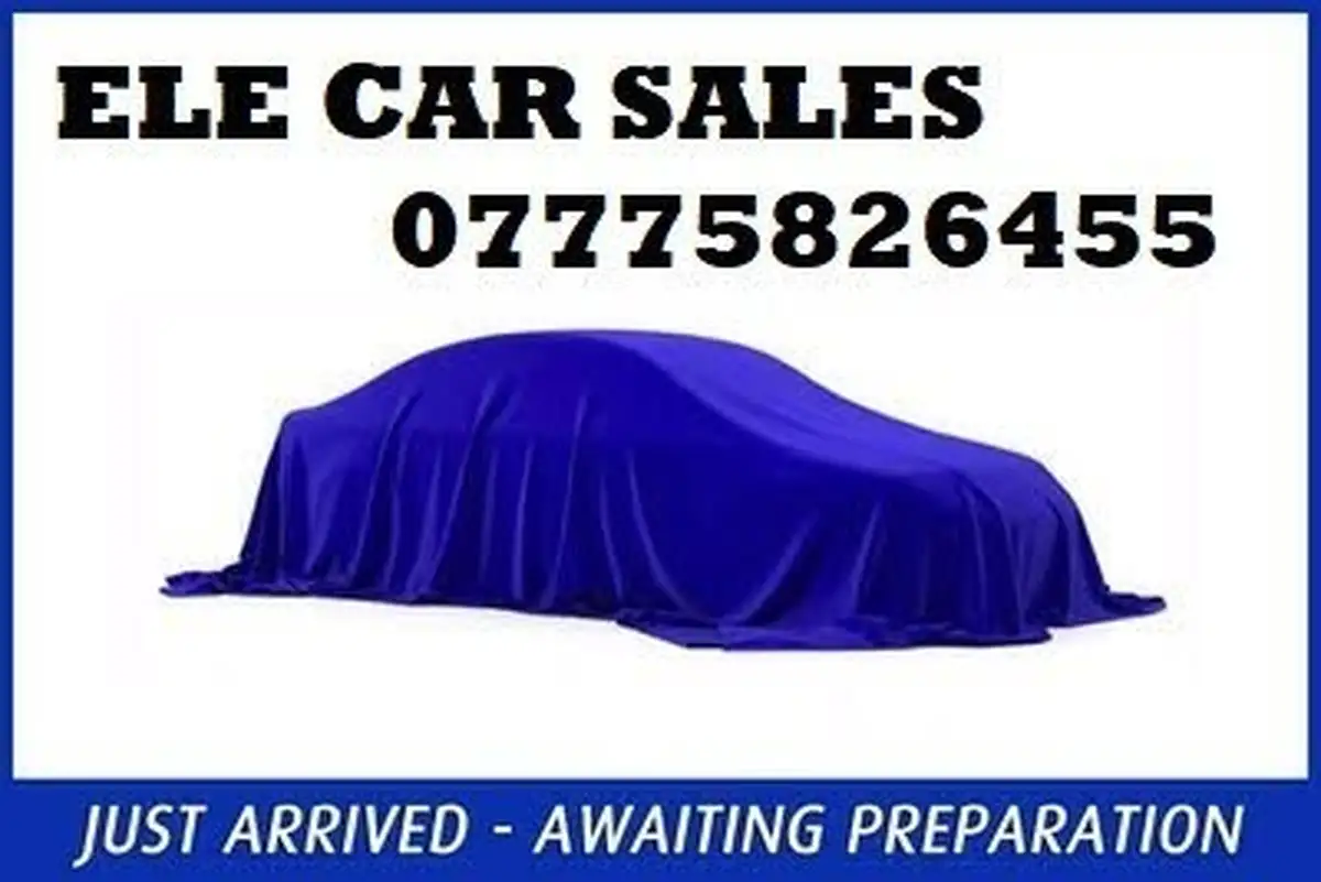 2010-skoda-fabia-14td-3-estate-big-6