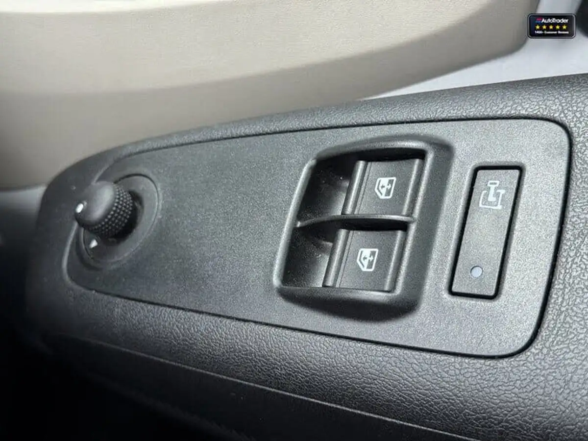 2022-citroen-relay-22bluehdi-35-l3h2-enterprise-panel-big-21